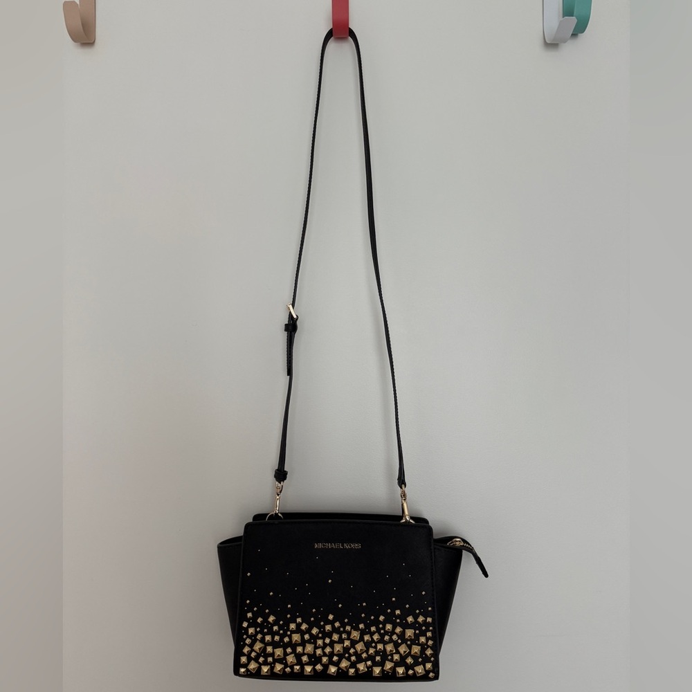 Michael Kors Black Crossbody Bag with Gold Studs NWT - Picture 2 of 7